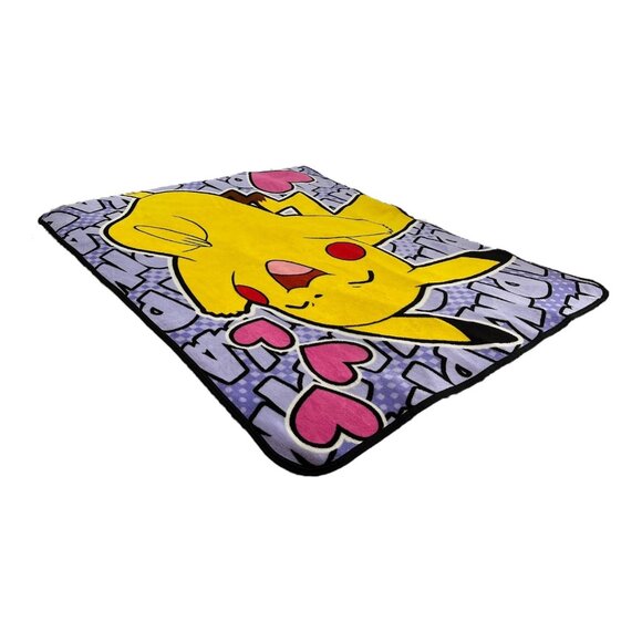 Pokemon Pikachu Fleece Throw Blanket – Purple Comic Heart Design - Picture 3 of 3